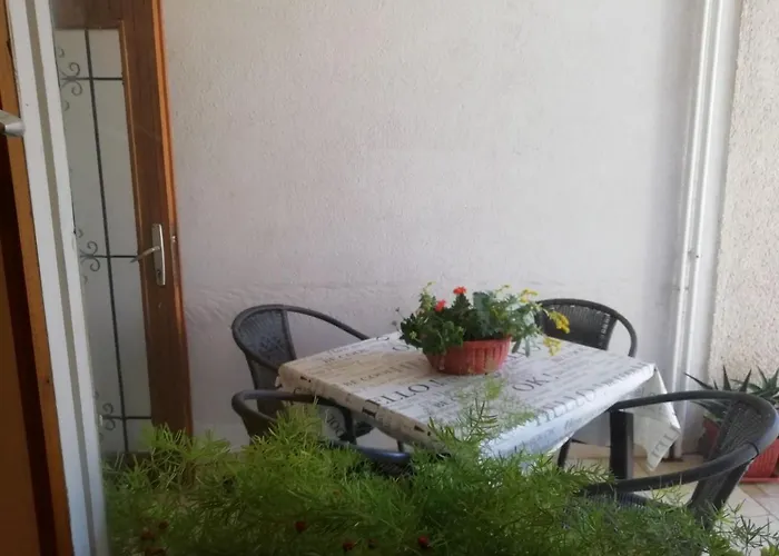 Jadranka Apartment *